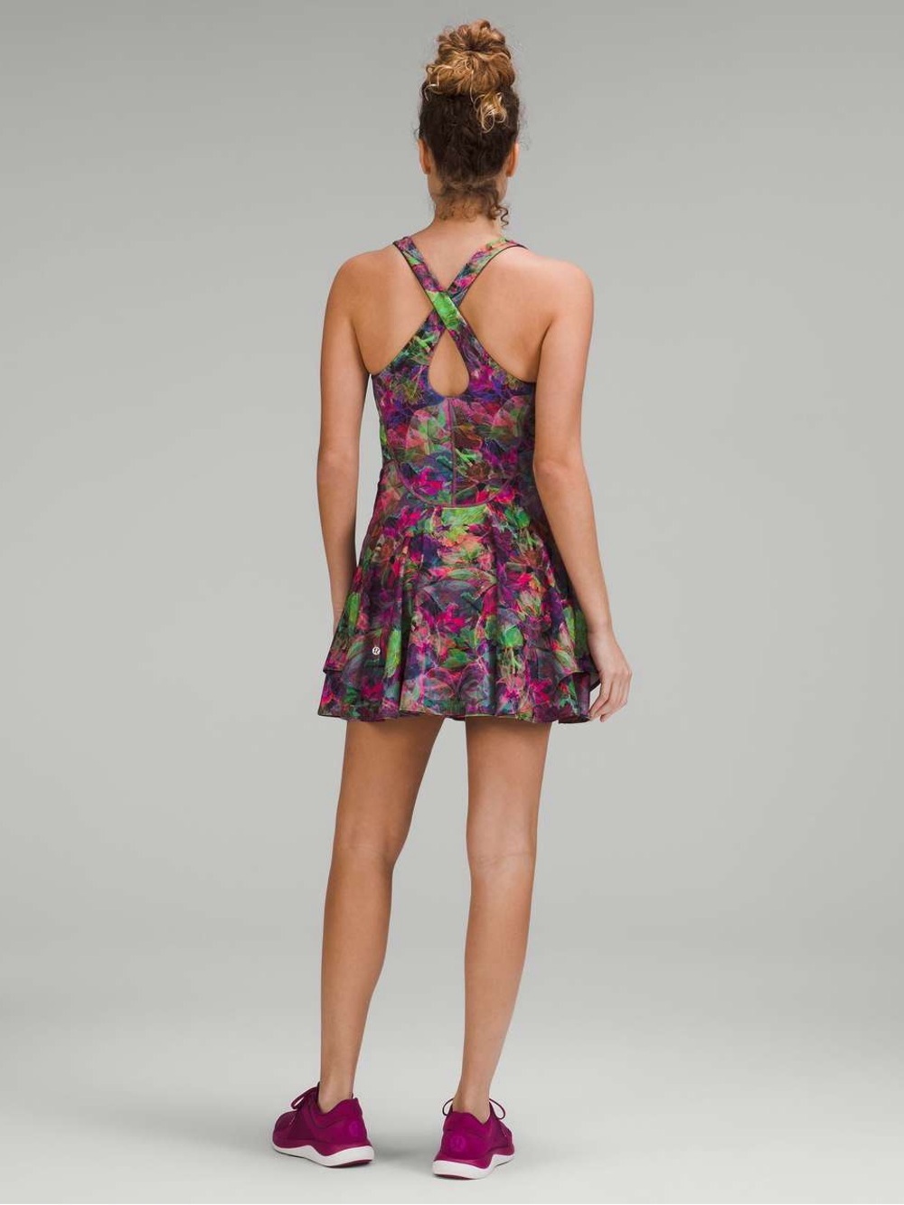 Lululemon Court Crush Dress
Vivid Floral Tone Multi size 10 tennis dress